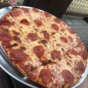 Pepperoni pizza