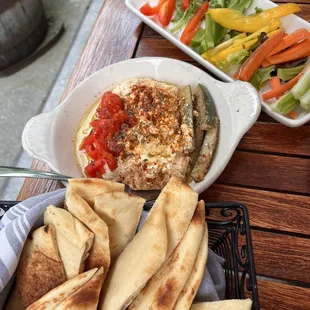 Hummus with Warm Naan and veggies