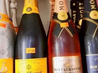 Loma Liquor