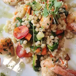 Warm shrimp salad