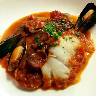 Smokey Saffron Seafood Stew