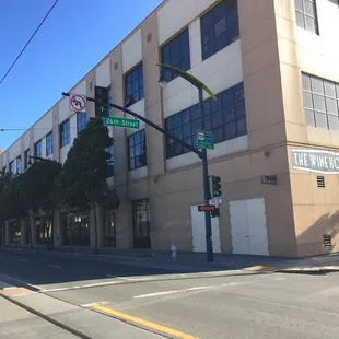 Dogpatch Location - 3rd &amp; 26th Streets