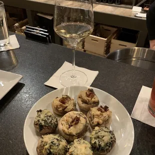 Bacon Gorgonzola Mushrooms and Spinach Artichoke Mushrooms