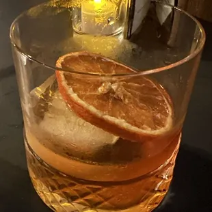 cCheers to the orange maple old fashioned mocktail-- perfect for dry January!