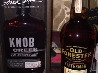 Simone's Beverage & Deli