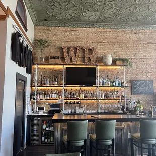 Bar for custom drinks!