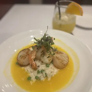 Jumbo Maine Scallops &amp; Shrimp and mocktail