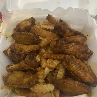 Honey hot lemon pepper/ lemon pepper wing combo