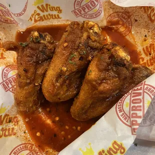 3 whole wings, 901 sauce