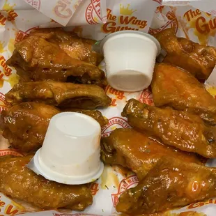10 piece honey hot wings.
