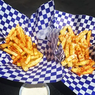 Flavor fries: Lemon Pepper, Cheesy Garlic, Cajun!