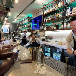 full bar and fast service