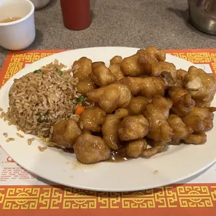 Lemon chicken with fried rice part of the dinner combo. Great flavor and it was really delicious! I recommend