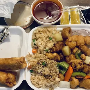 Sweet &amp; Sour Chicken Combo - Substituted Egg Roll for Crab Puff.  Every bite of this meal was amazing!!!!