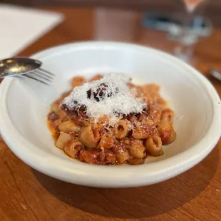 Super yummy pasta with a lovely spicy kick to it.