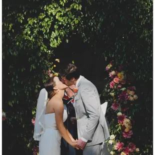 Alicia &amp; Andrew's gorgeous wedding at the Woman's Club of Orange by Rachel McCauley Photography.

 www.rachelmccauley.com