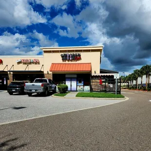 Sept 2022: Exterior Pic 1 of 3