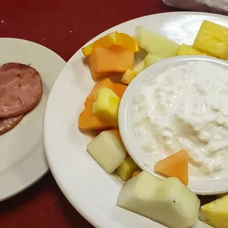 Fruit and Cottage Cheese