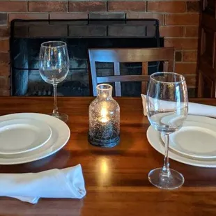 Cozy table for two in the Jack Jouett Tavern