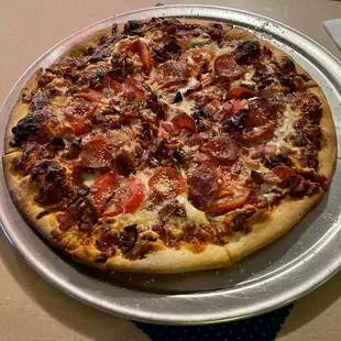 3 Meat Pizza (ham, bacon &amp; pepperoni) with sliced tomato added