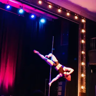 Pole artist.