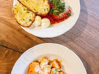 A Tavola Bar and Trattoria