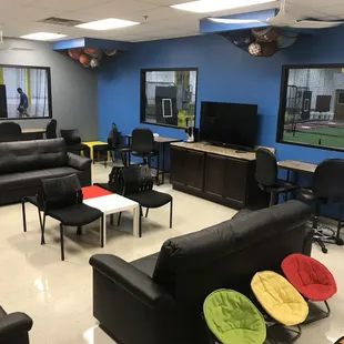 Parent/Sibling Lounge