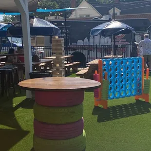 Jenga and connect yard games