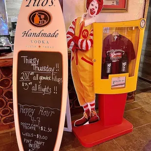 a statue of a clown