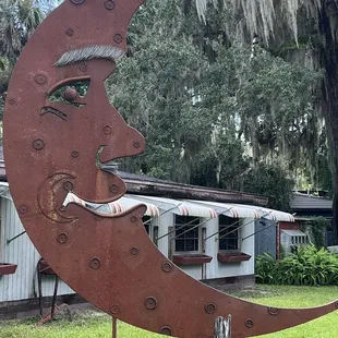 Moon outside restaurant