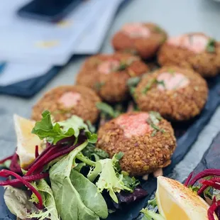 Chanajor Garam Tikki