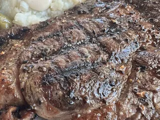 Dam Restaurant Lounge