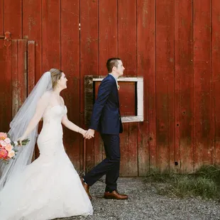 The barn is a wonderful backdrop!