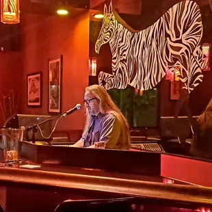 Piano bar
