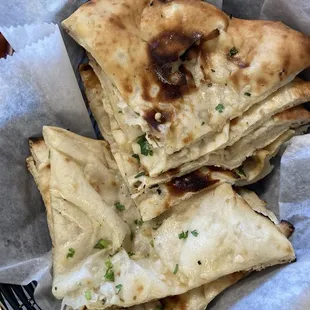 Garlic naan