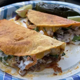 Quesatacos (1 birria &amp; 1 asada)