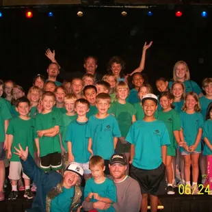 Summer Field Trips to Theatre of Dreams...with a professional magic show by Dream Masterz, Joe and Carol