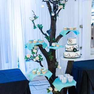 Quence'at Thee chateau banquet hall