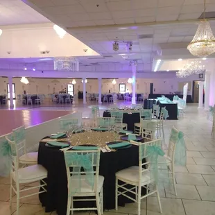 Quence'at Thee chateau banquet hall