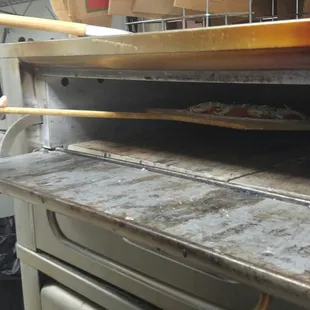 NO CONVEYOR OVENS HERE!
