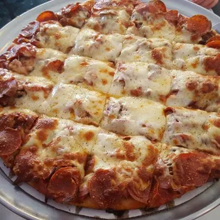 meatlovers 12&quot; with fresh mushrooms added to it!