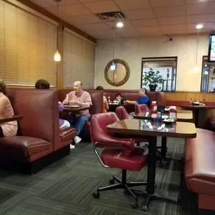 Thursday lunch patrons