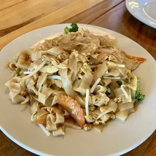 #32 Pad-See-Ewe (Chicken)