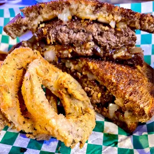 Patty melt &amp; onion rings
