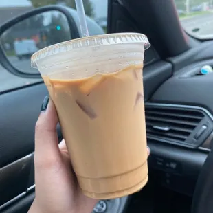 Had a little extra time before work, so I got a iced pumpkin latte with oat milk and it was amazing. Will definitely be coming back!