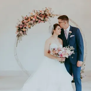 P&amp;J Wedding Photography: @kelsieroriephoto Venue: Warren Place