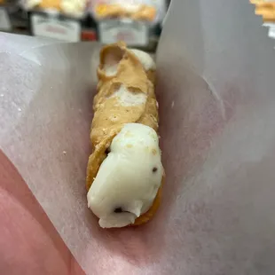 Small cannoli