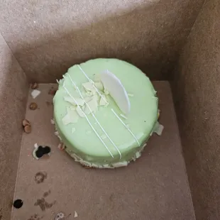 Pistachio cake
