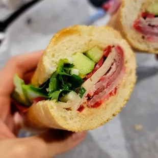 Banh mi dac biet