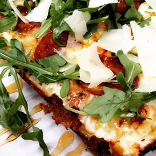 The G.O.A.T at THICC Pizza Co. = Boar&apos;s Head Chorizo Serrano and Bacon, caramelized onion, goat cheese finished w/hot honey &amp; fresh arugula!